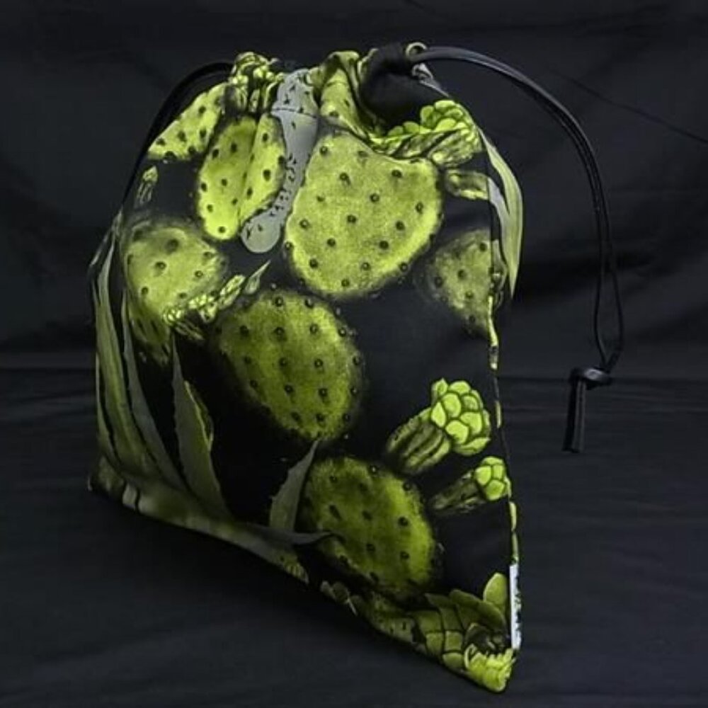 Loewe Draw String Shape Multi-Case Small Bag Gree… - image 3